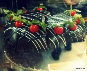 Karachi Bakery Review by Sasikanth Paturi